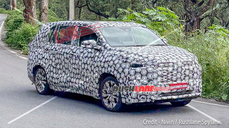toyota-innova-cross-2027-gay-bat-ngo-voi-mat-ca-lang-moi-nhin-ham-ho-hon-han-5-1788107734-638-width740height416 Toyota Innova Cross 2027 gây bất ngờ với mặt ca-lăng mới, nhìn hầm hố hơn hẳn - 6