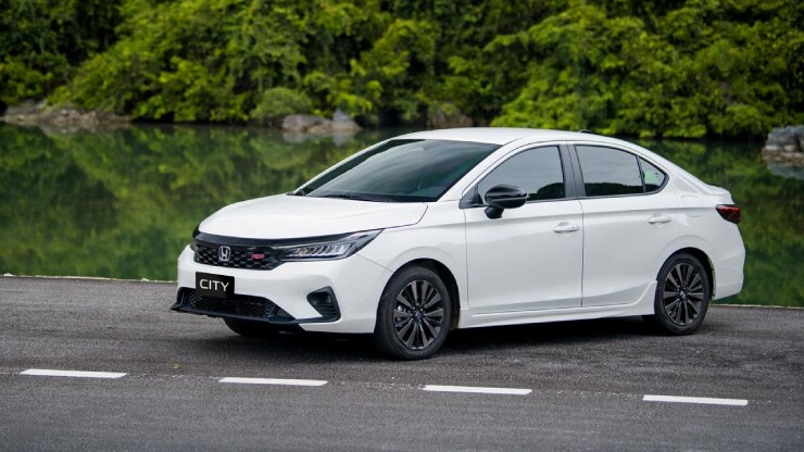 xe-dien-mini-khoa-chat-phan-khuc-gia-re-o-to-xang-truyen-thong-sap-tuyet-chung-city2-1-1788521088-409-width740height416 Honda City vẫn có lợi thế về không gian, khả năng vận hành và tính đa dụng so với xe điện mini