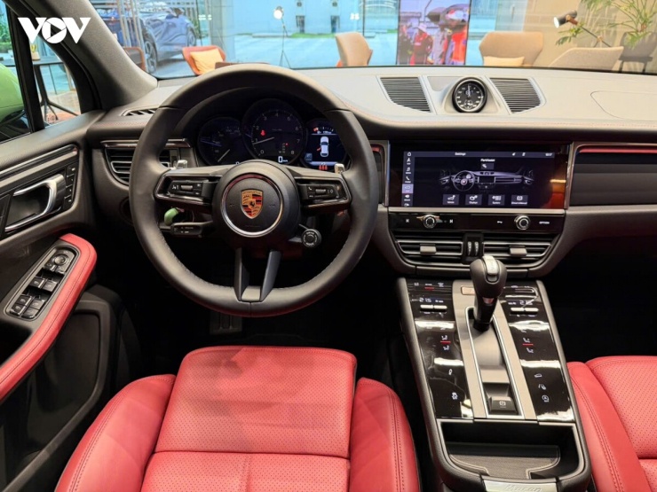 1792347475-37440a1440-vov-porsche-macan-xanh-15-width740height555 Ngắm bộ đôi Porsche Macan "độc bản" được sơn tại Việt Nam - 24