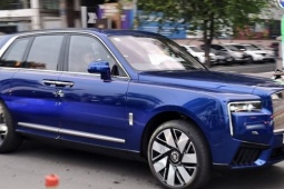adt1775619092-c190cf6709-xe-sieu-sang-rolls-royce-__anh_cat_3_2 Xe siêu sang Rolls-Royce 40 tỷ của đại gia Sài Gòn gắn biển đấu giá 395 triệu