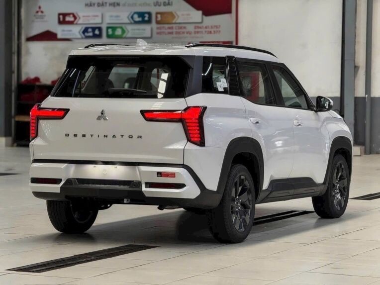 Mitsubishi Destinator chạm mốc 10.000 xe tại Việt Nam - 2