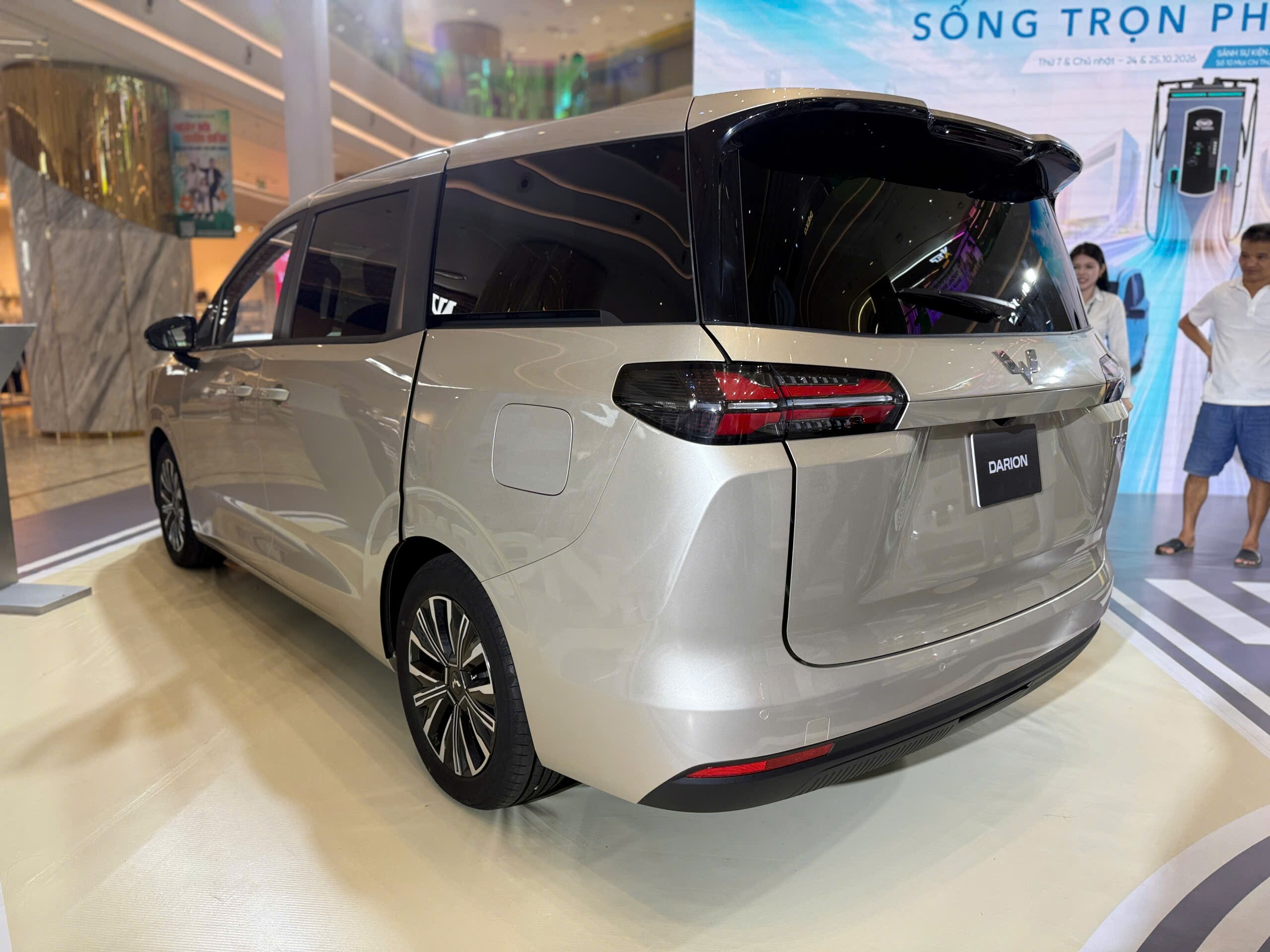 da-16-1793032251-288-width2560height1920 Wuling trình làng loạt mẫu xe điện mới tại Việt Nam - 4