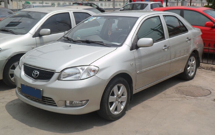 diem-lai-gia-pha-cac-the-he-sedan-hang-b-hut-khach-toyota-vios-vios-the-he-1-1792637331-975-width740height464 Điểm lại “gia phả” các thế hệ sedan hạng B hút khách Toyota Vios - 6