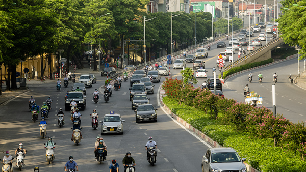 duong_pho_viet_nam_eb2e661cc6ba4a888e40987d8fc7bef4_grande