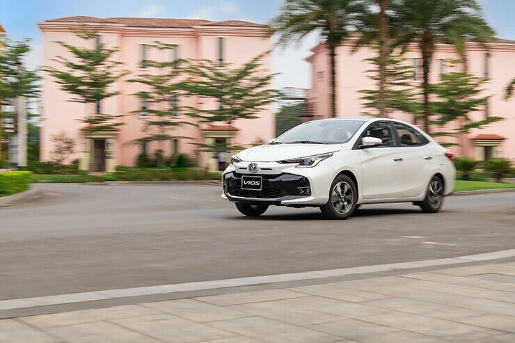 Giá xe Toyota Vios tháng 10/2026, lăn bánh ưu đãi 100% phí trước bạ - 16