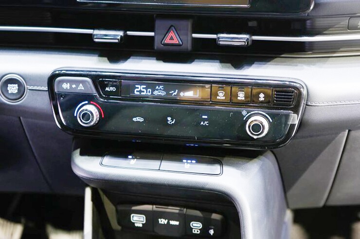 Mẫu sedan Hàn Quốc giá 439 triệu đồng có thực sự "ngon"? - 5