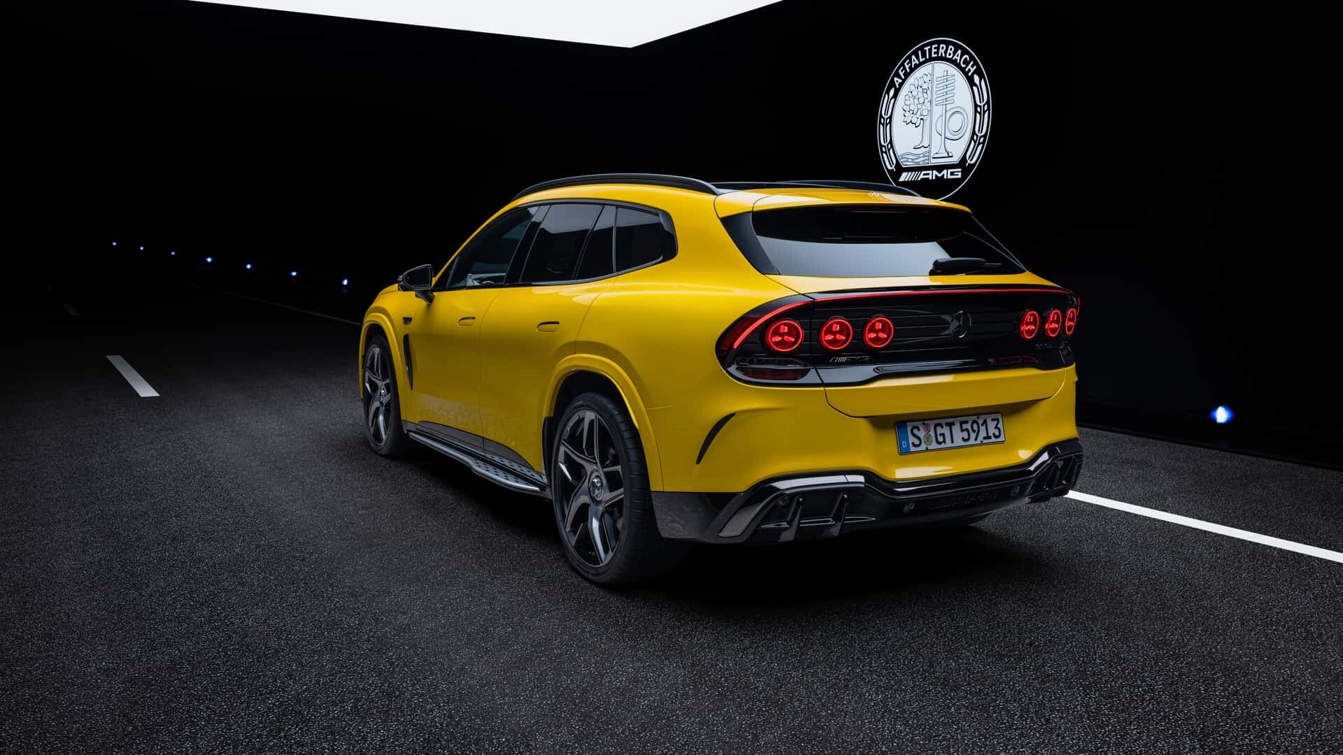 Mercedes-AMG GT SUV chào sân với 3 tùy chọn hệ truyền động.