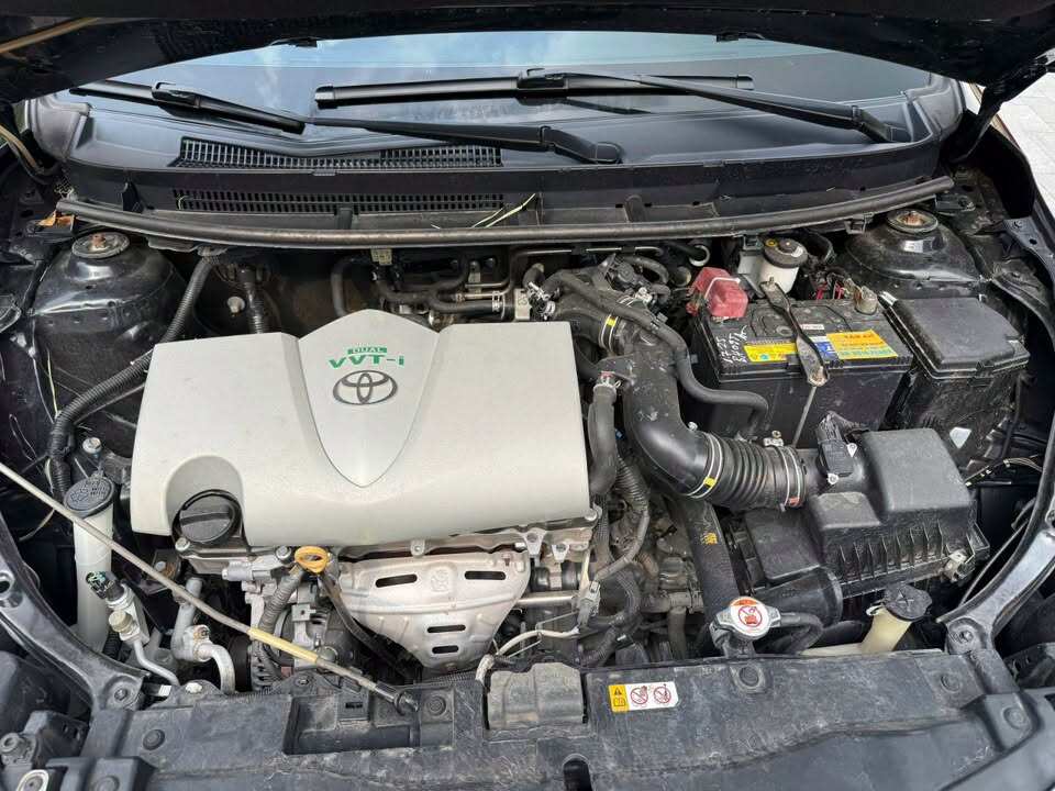 t-5-1793029122-367-width960height720 Toyota Vios số tự động thường là lựa chọn thuận tiện.