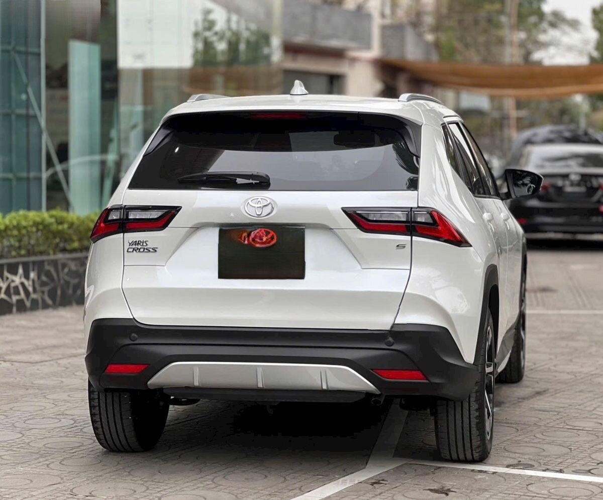 Ảnh thực tế một chiếc Toyota Yaris Cross được rao bán.