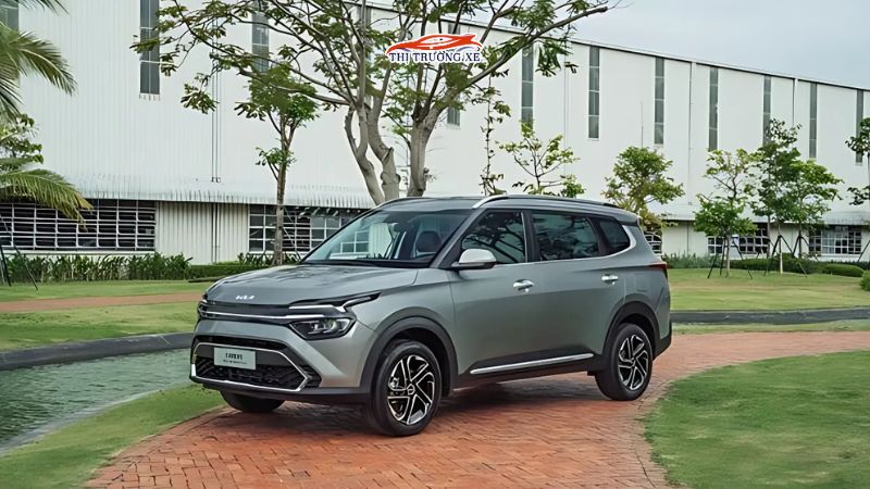 Ngoại thất Kia Carens
