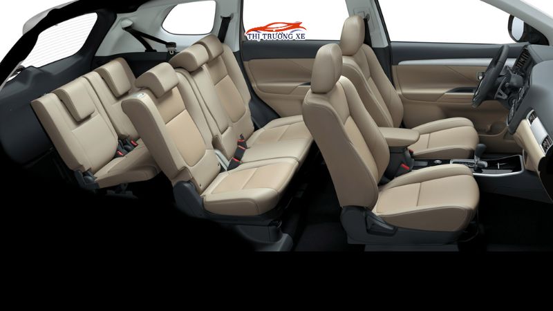Nội thất Mitsubishi Outlander