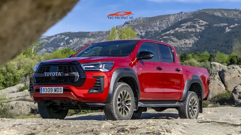 Đánh giá xe Toyota Hilux GR Sport về ngoại thất