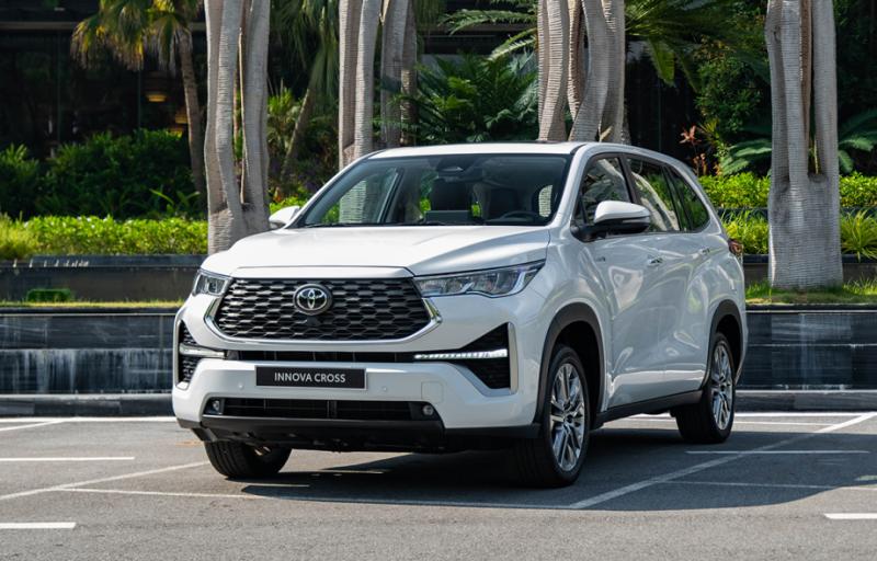 Thông số kỹ thuật Toyota Innova Cross 2024: Kích Thước, An Toàn và Tiện Nghi Thông số kỹ thuật Toyota Innova Cross 2024: Kích Thước, An Toàn và Tiện Nghi