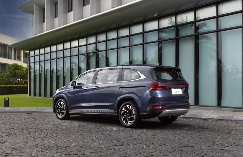 Thông số kỹ thuật Hyundai Custin 2024: Động Cơ, Tiện Nghi và An Toàn Thông số kỹ thuật Hyundai Custin 2024: Động Cơ, Tiện Nghi và An Toàn