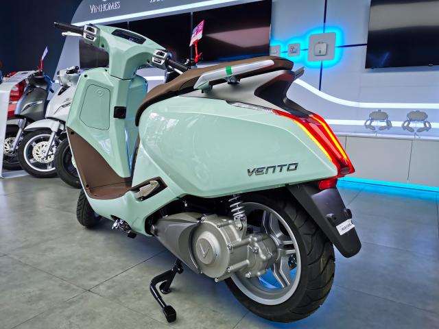 VinFast ra mắt xe máy điện VENTO, tốc độ tối đa 80km/h VinFast ra mắt xe máy điện VENTO, tốc độ tối đa 80km/h