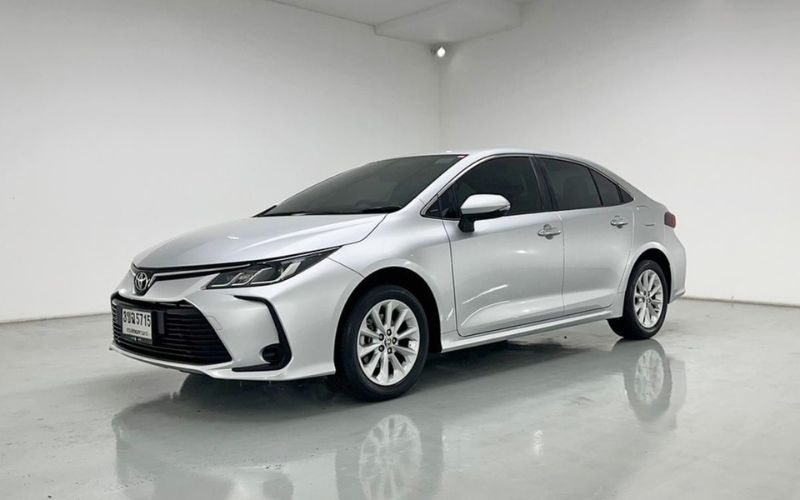Đánh giá xe Toyota Corolla Altis 2024