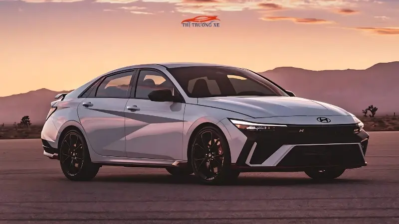 Giá lăn bánh Hyundai Elantra 2024