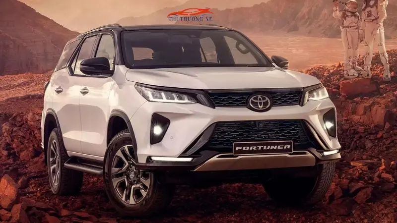 giá lăn bánh Toyota Fortuner 2024