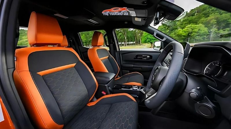 Nội thất Mitsubishi Triton 2025