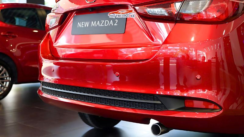 Mazda 2 2025: thiết kế cản sau