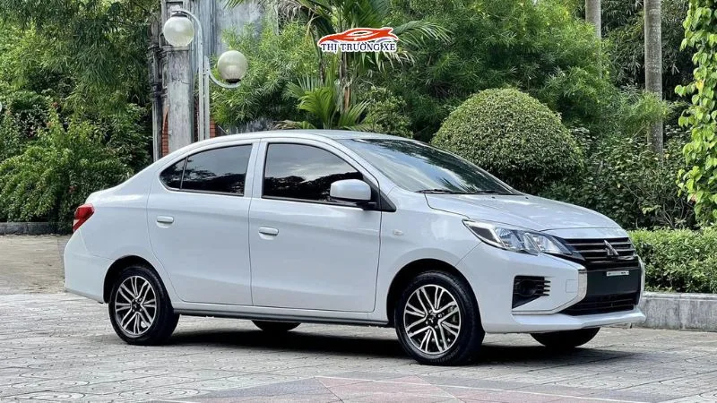 Mitsubishi Attrage giảm giá