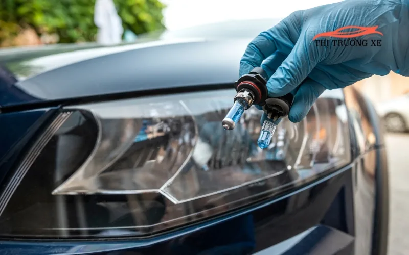 Đèn chiếu sáng là một bộ phận trên ô tô cần thường xuyên kiểm tra