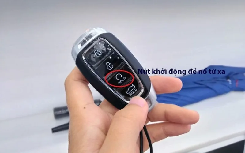 Khởi động động cơ từ xa