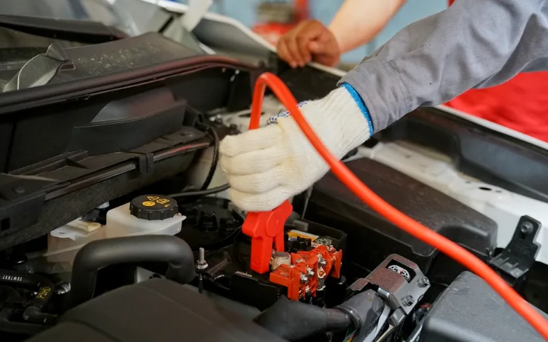Giữ ắc quy luôn sạch và đầy năng lượng