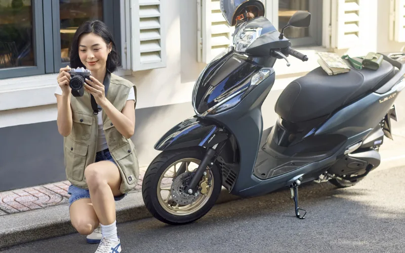 Honda Lead đã trở thành một cái tên quen thuộc trong phân khúc xe tay ga ít hao xăng hiện nay nhờ thiết kế được cải tiến