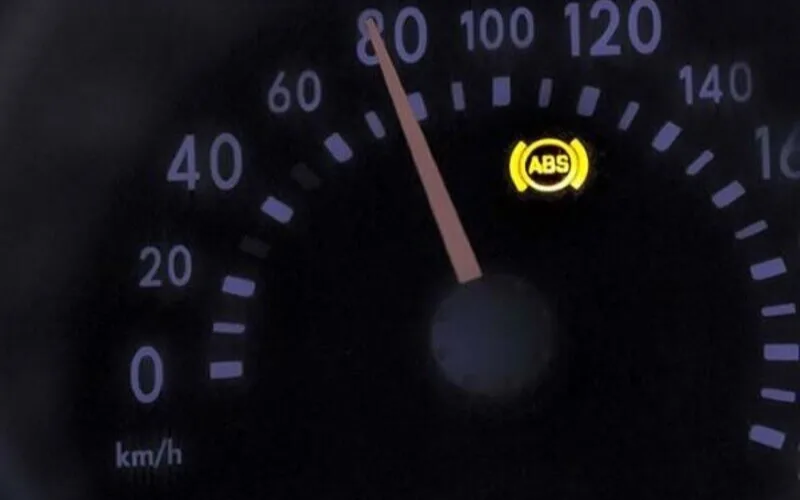 Đèn cảnh báo phanh ABS (ABS - Anti-lock Braking System)