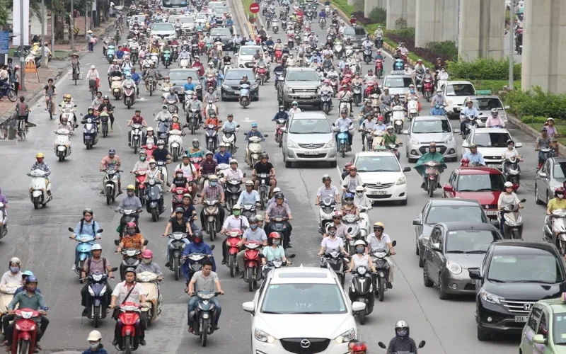 Đừng lấn làn xe máy