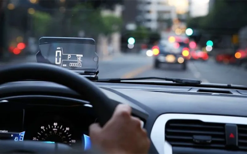 Màn hình HUD kết nối GPS
