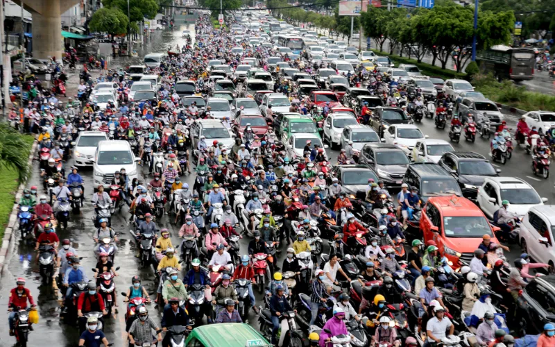 "Khi áp dụng mức 4 tại TP.HCM vào đầu năm 2026, ô tô đời sản xuất trước 2017 có lượng phát thải đạt chuẩn vẫn có thể lưu thông bình thường"