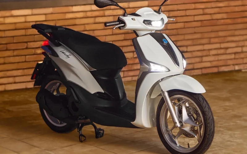 Piaggio Liberty 2025 được phát triển dựa trên cấu trúc hình tam giác tối ưu hóa sự tiện nghi cho người sử dụng