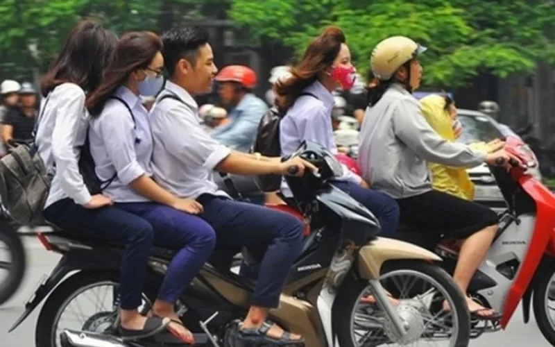 Giao xe cho người không đủ điều kiện