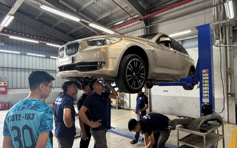 Khung gầm có dấu hiệu can thiệp hoặc sơn lại