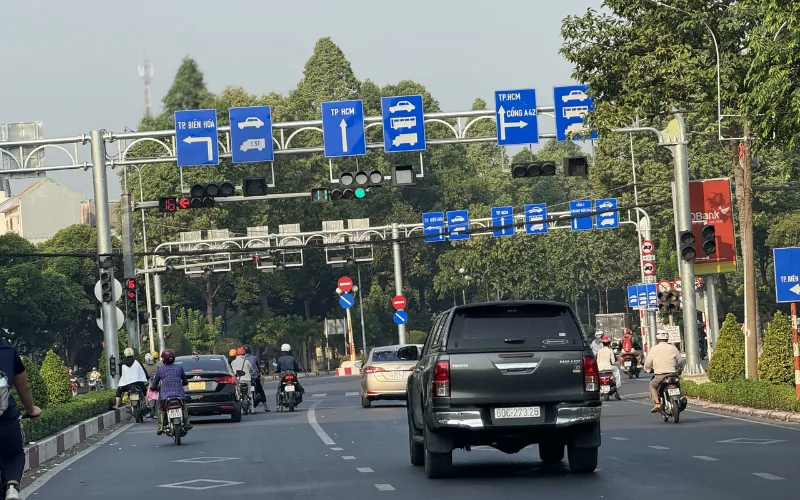Phân biệt biển hiệu lệnh và biển chỉ dẫn