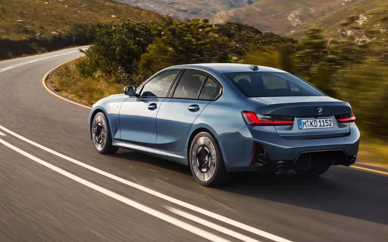 BMW 3 Series mang đến cảm giác lái đầy kết nối và phấn khích