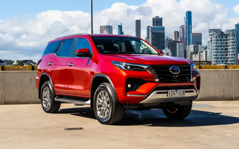 Toyota Fortuner 2025 không thay đổi về thiết kế như đồn đoán