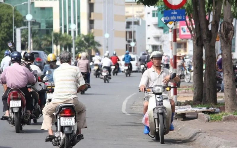 Đi ngược chiều