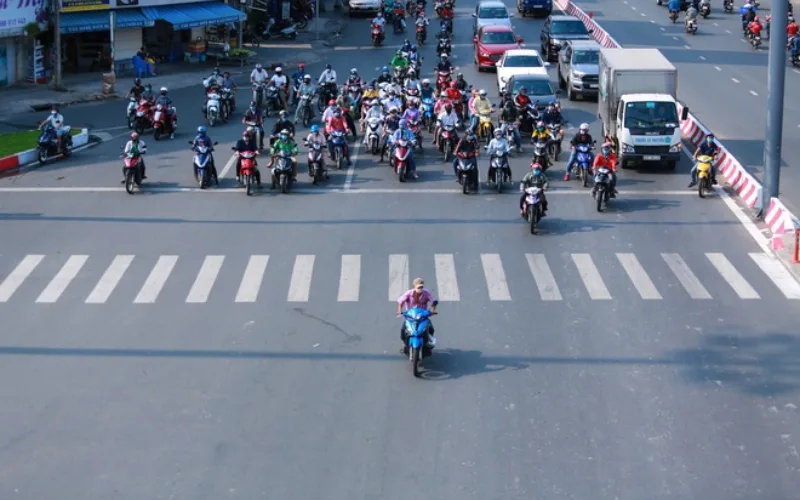 Không chấp hành hiệu lệnh đèn tín hiệu giao thông
